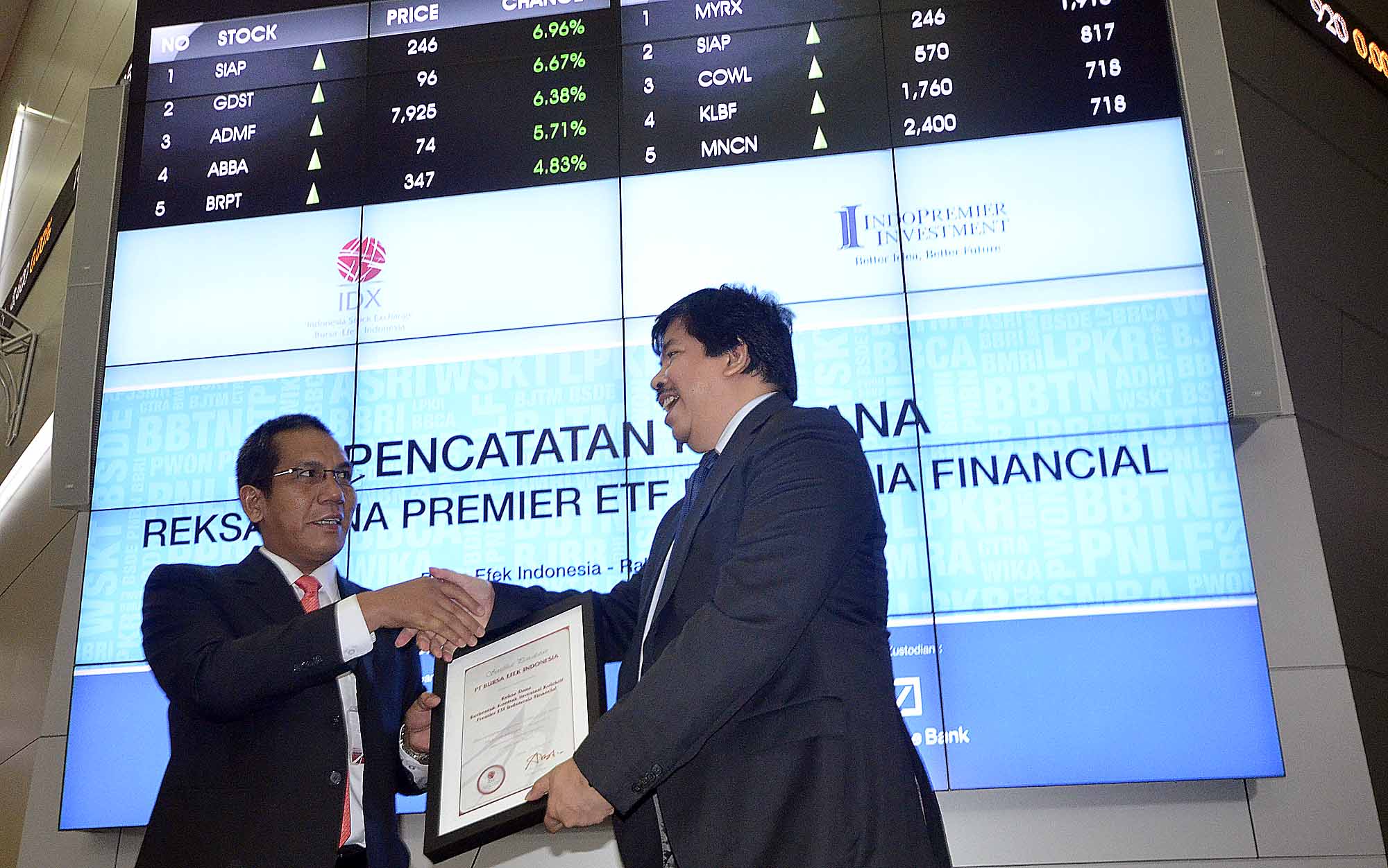 88pencatatan saham_06.JPG